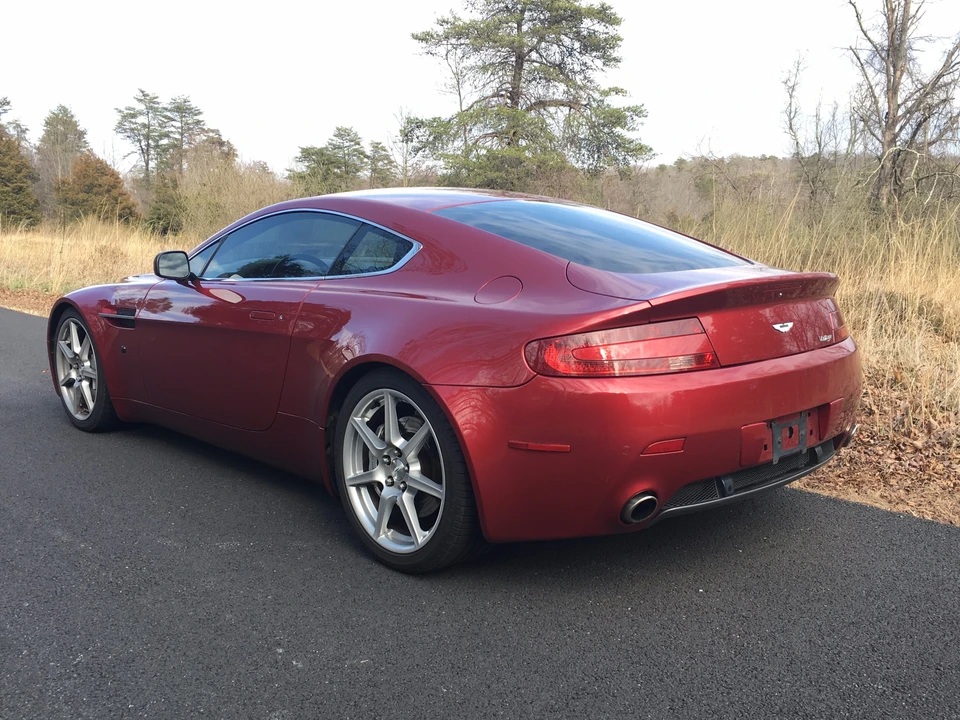 2008 Aston Martin V8 Vantage (2006-2017) - Image 9 of 31