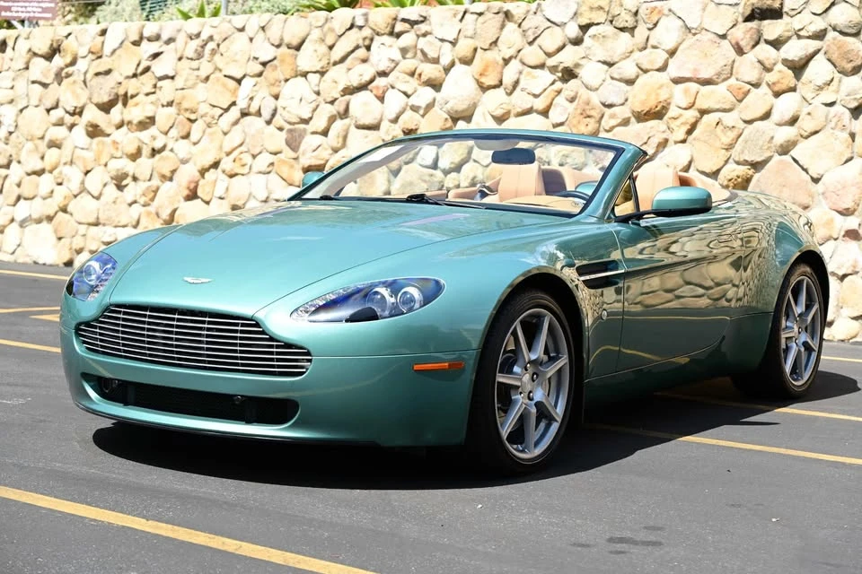 2008 Aston Martin Vantage - Image 2 of 20