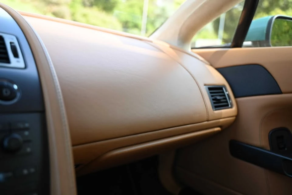 2008 Aston Martin Vantage - Image 15 of 20