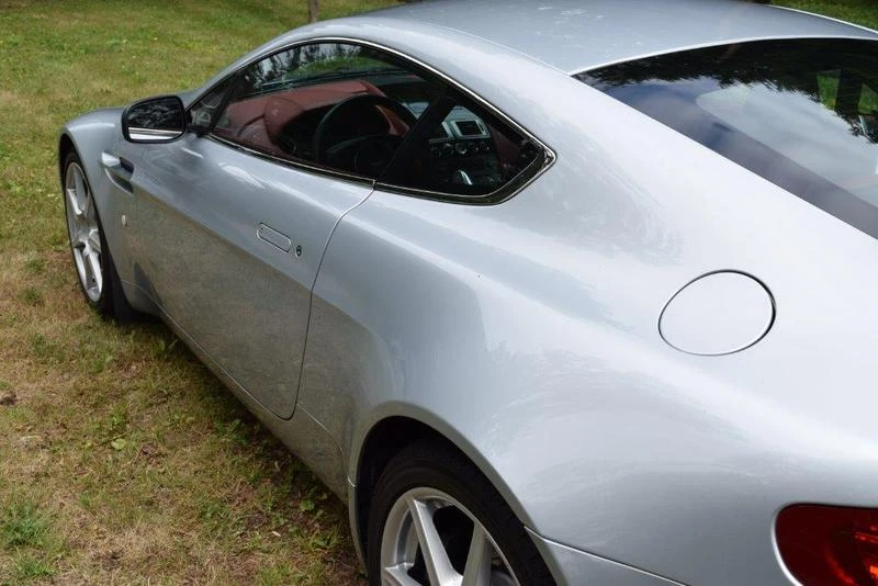 2008 Aston Martin Vantage - Image 13 of 31