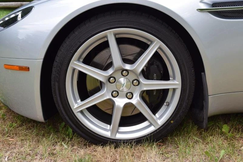 2008 Aston Martin Vantage - Image 15 of 31