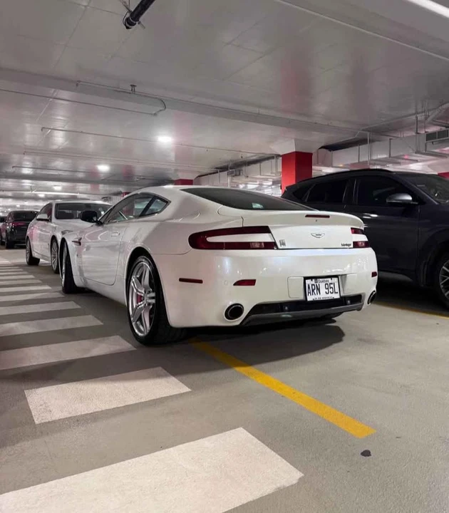 2008 Aston Martin V8 Vantage (2006-2017) - Image 10 of 18