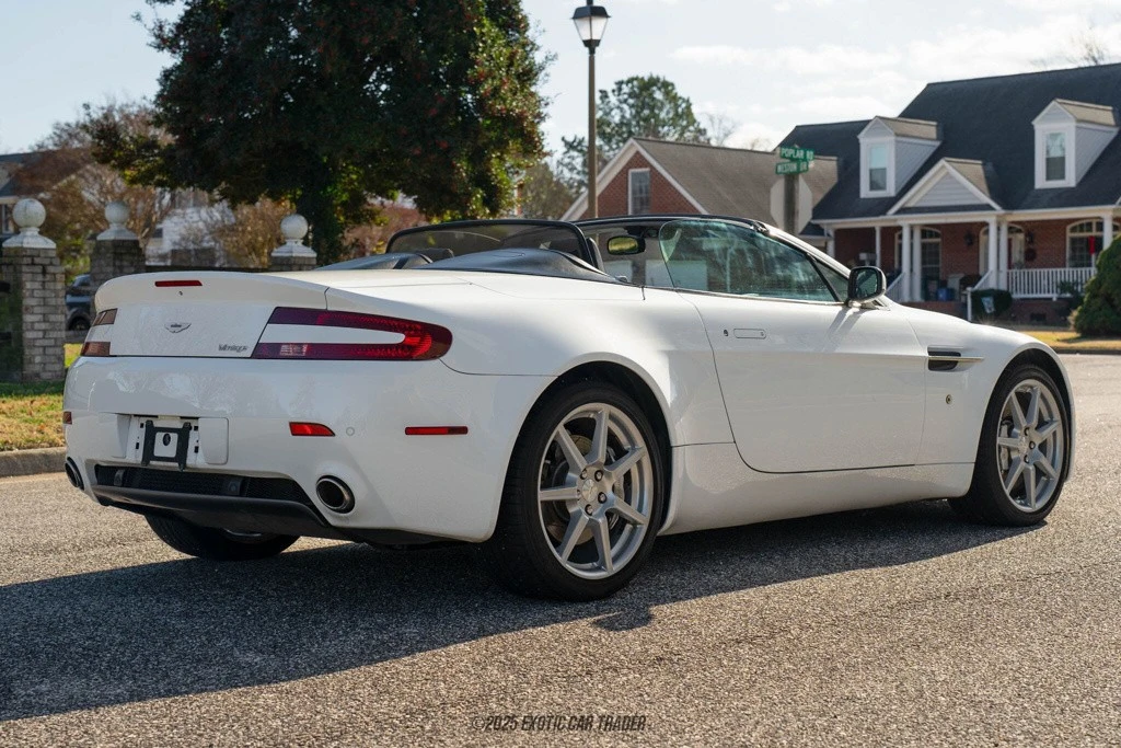 2008 Aston Martin V8 Vantage (2006-2017) - Image 8 of 12