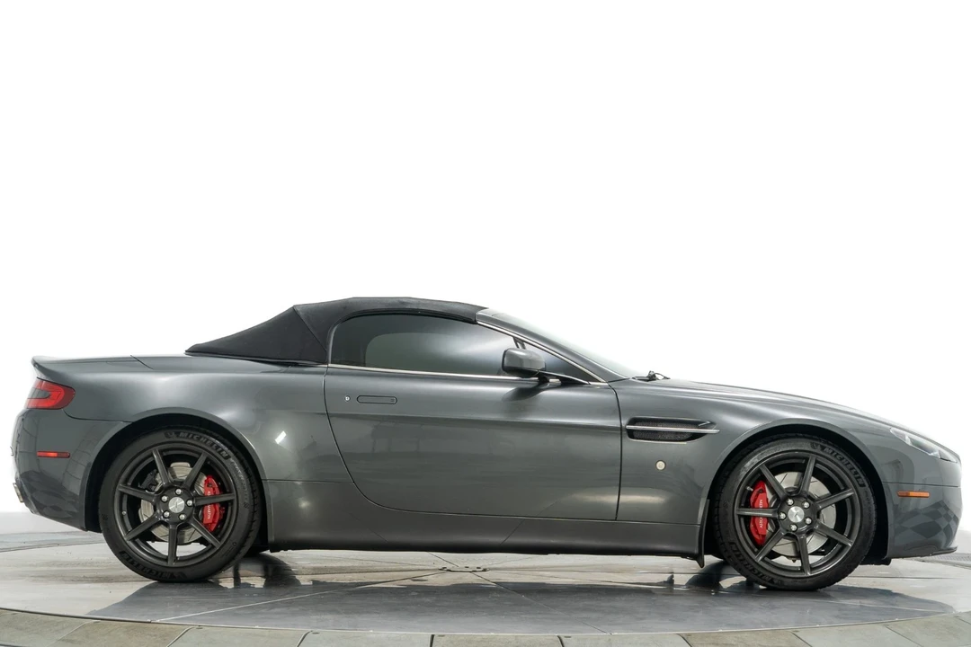 2008 Aston Martin V8 Vantage (2006-2017) - Image 17 of 21
