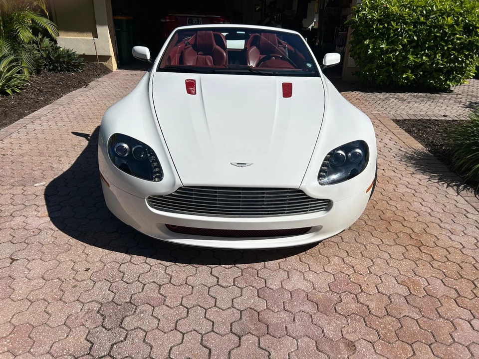 2008 Aston Martin V8 Vantage (2006-2017) - Image 9 of 21
