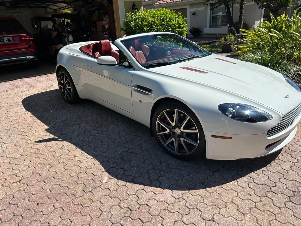 2008 Aston Martin V8 Vantage (2006-2017) - Image 10 of 21