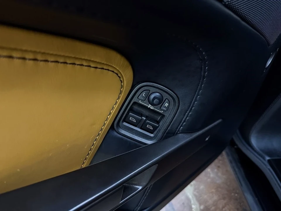 2008 Aston Martin V8 Vantage (2006-2017) - Image 13 of 21