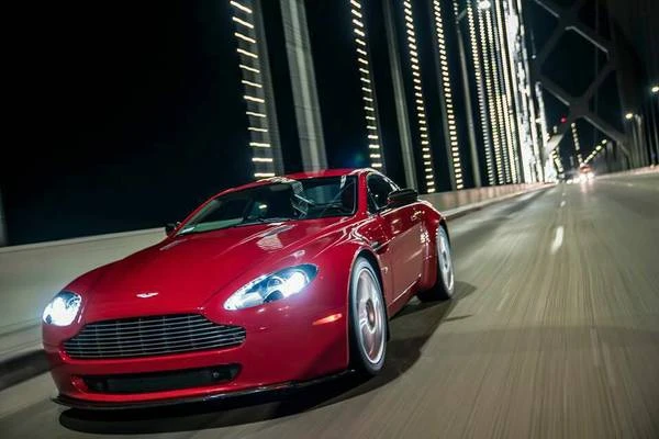 2008 Aston Martin Vantage - Image 4 of 9