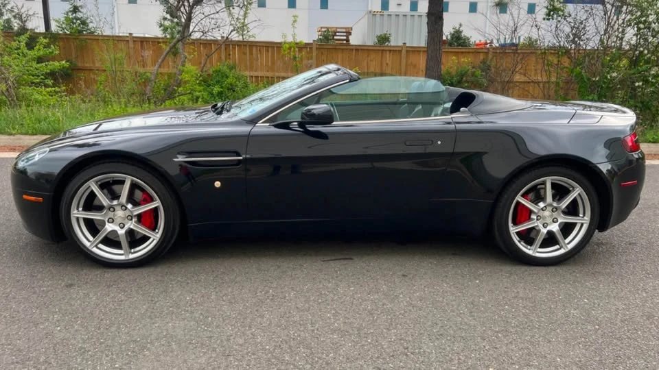 2008 Aston Martin V8 Vantage (2006-2017) - Image 9 of 17