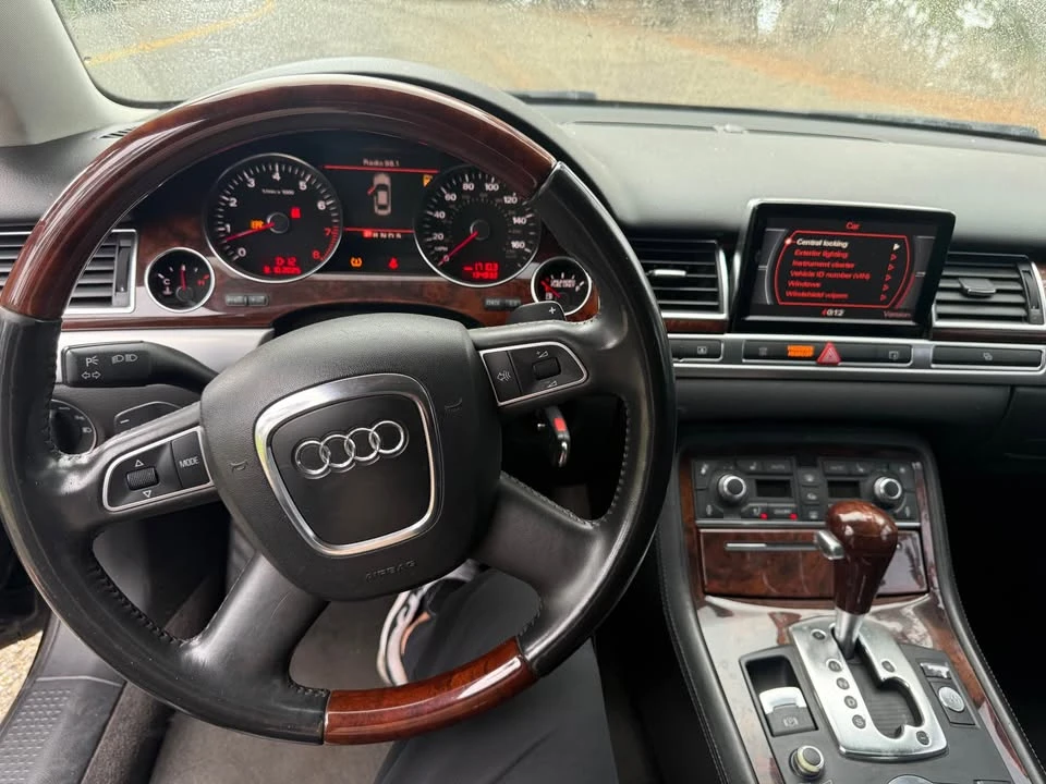 2008 Audi D3 A8 - Image 10 of 10