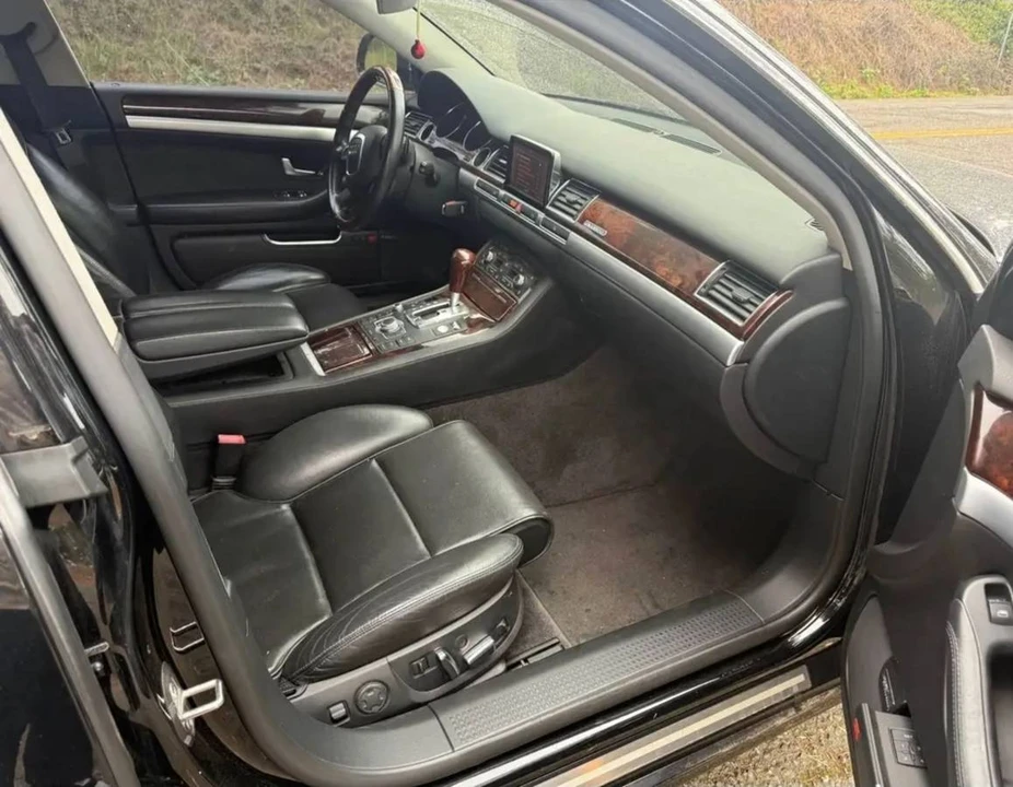 2008 Audi D3 A8 - Image 4 of 6