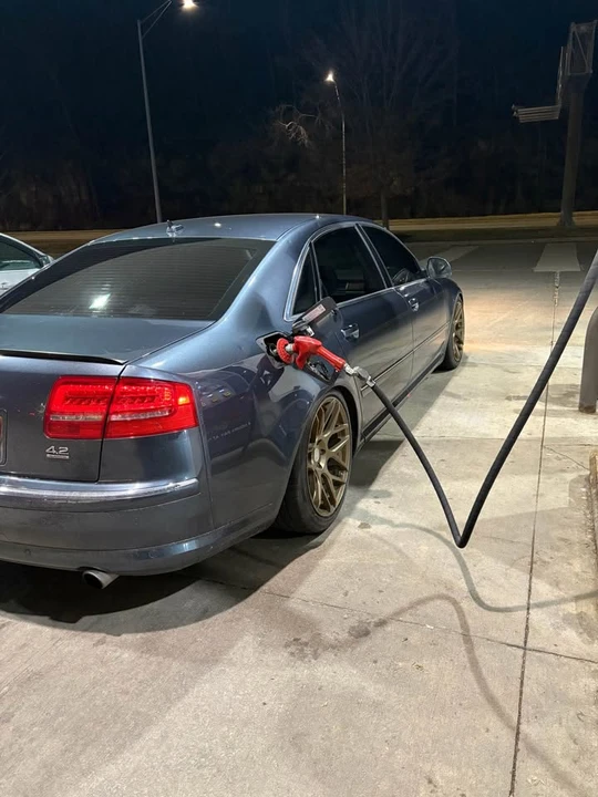 2008 Audi D3 A8 - Image 2 of 7