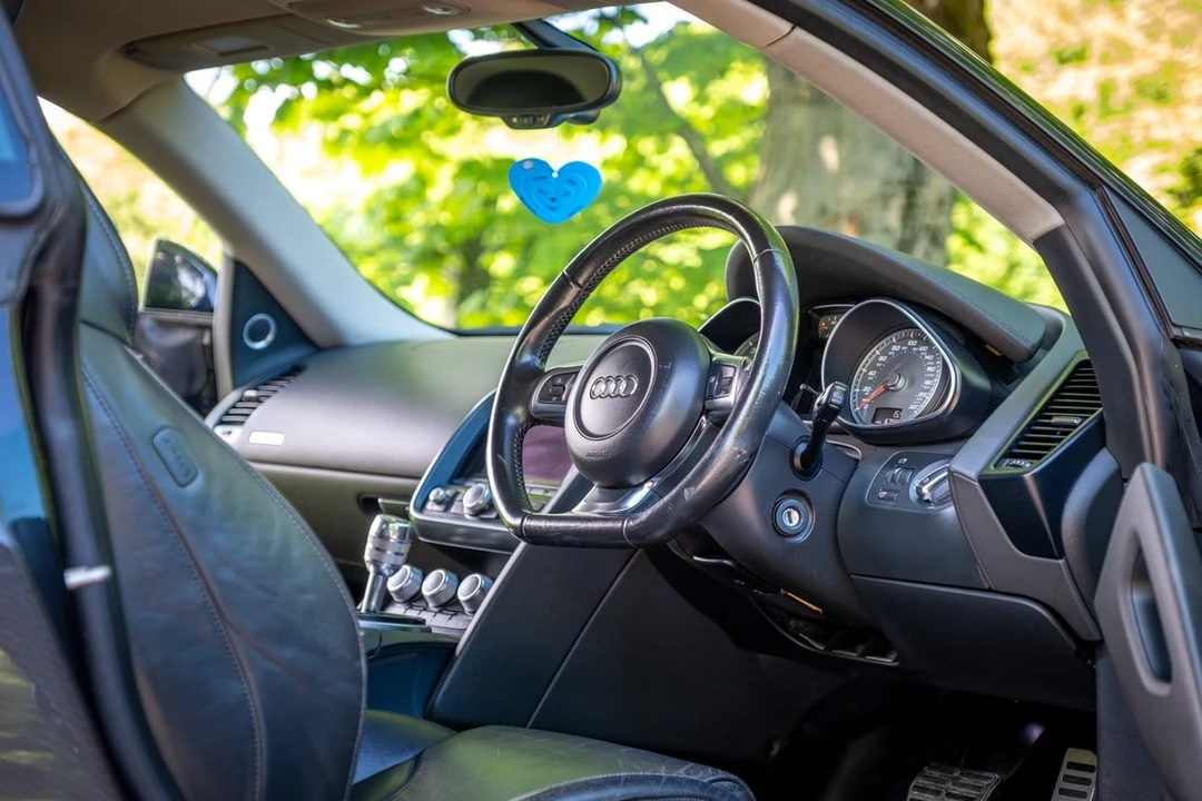 2008 Audi 42 R8 - Image 4 of 31