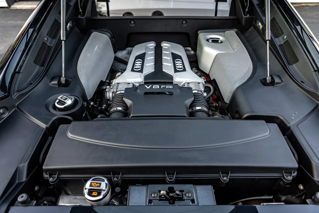 2008 Audi 42 R8 - Image 9 of 9