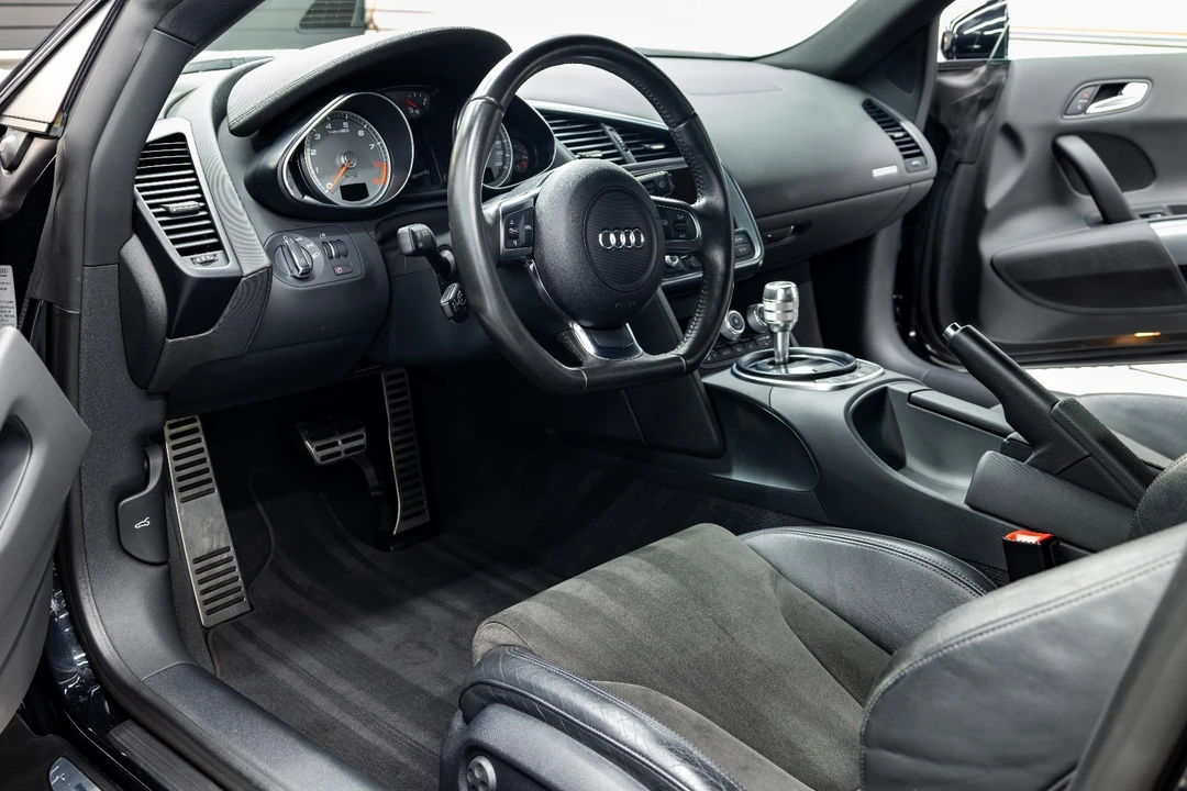 2008 Audi 42 R8 - Image 7 of 9