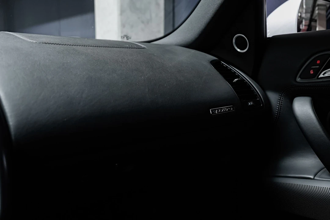 2008 Audi 42 R8 - Image 17 of 31