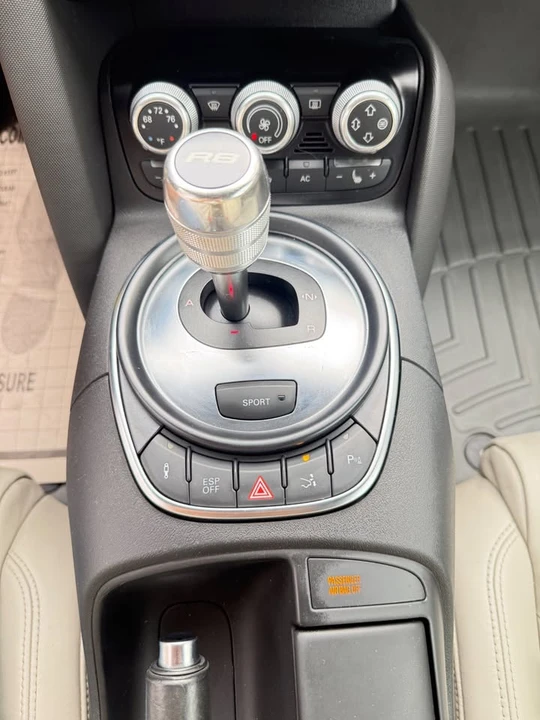 2008 Audi 42 R8 - Image 17 of 20