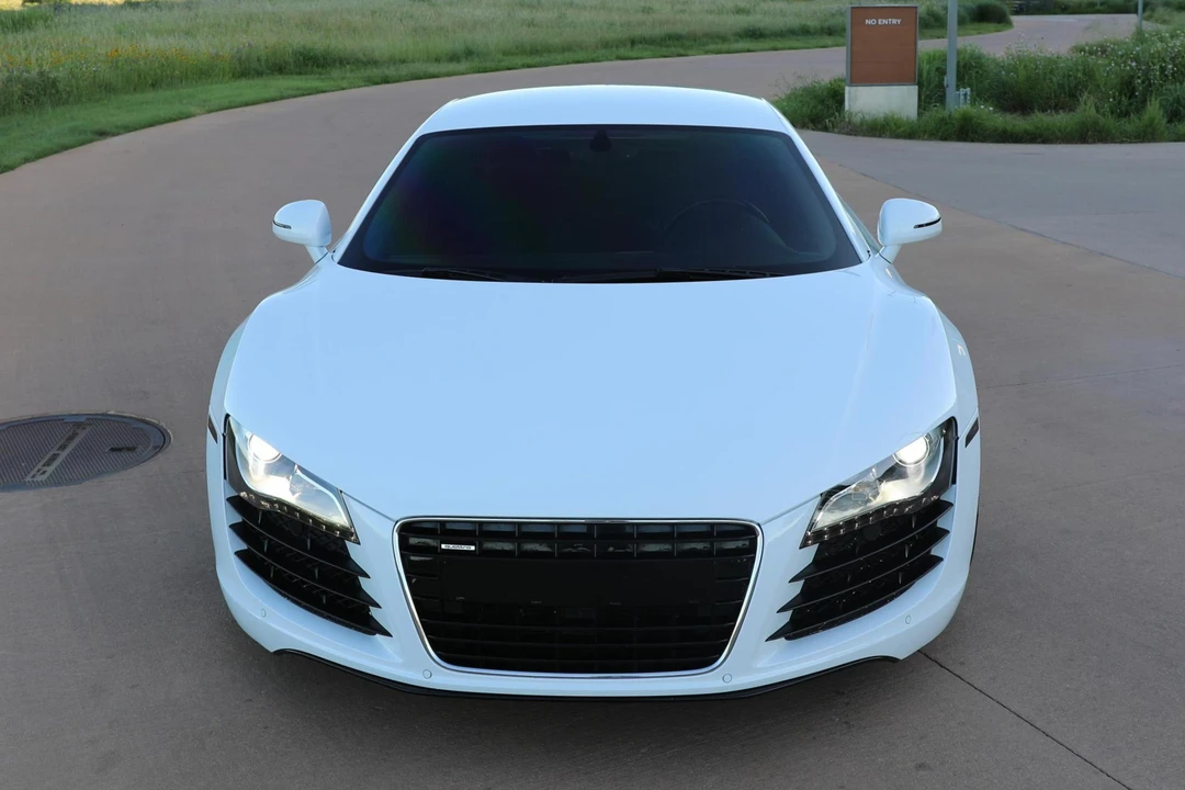 2008 Audi 42 R8 - Image 2 of 31