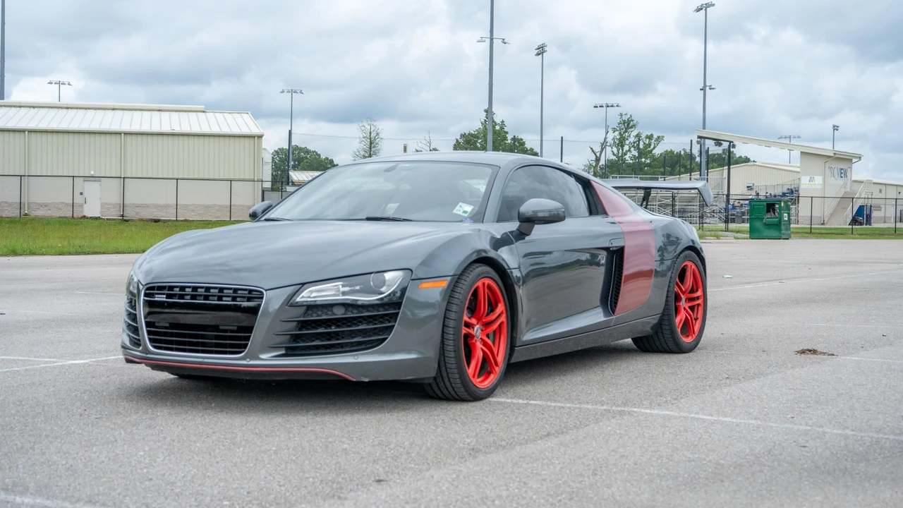 2008 Audi 42 R8 - Image 3 of 31