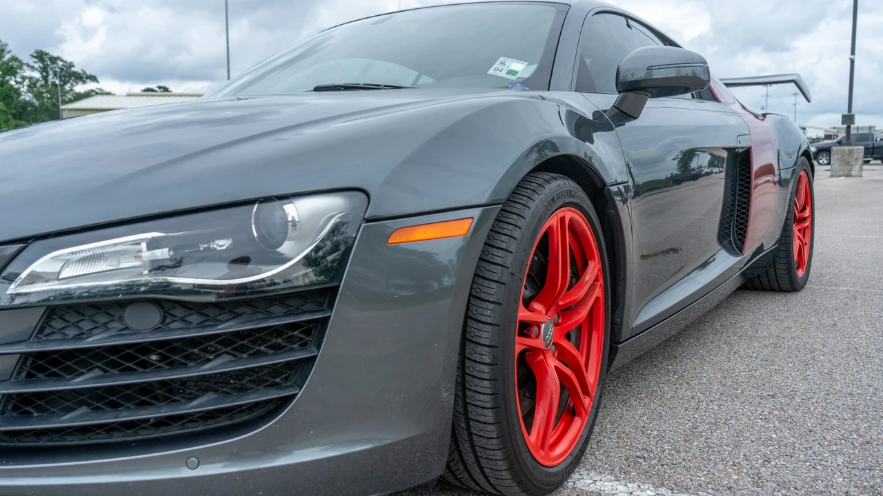 2008 Audi 42 R8 - Image 16 of 31