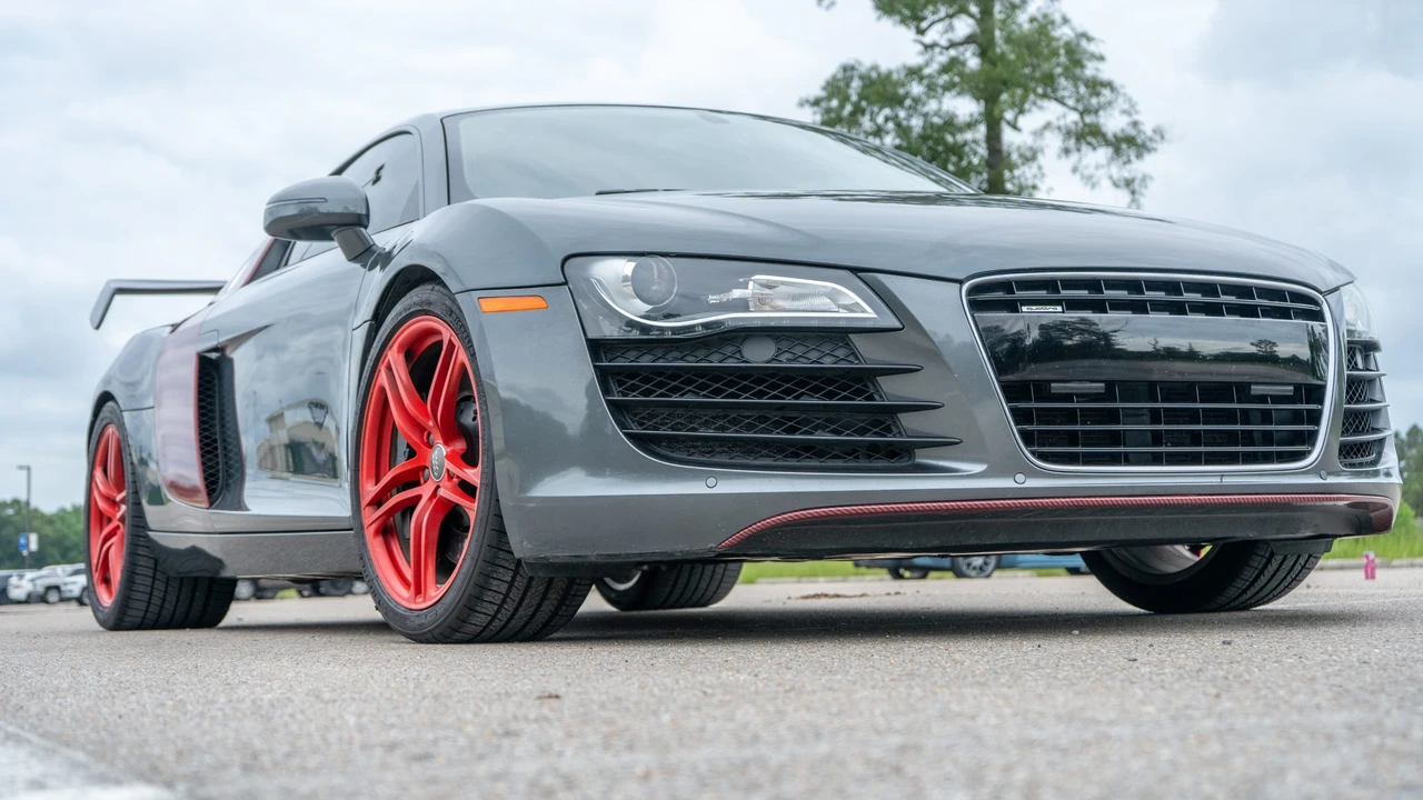 2008 Audi 42 R8 - Image 8 of 31