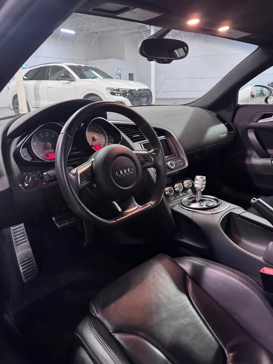 2008 Audi 42 R8 - Image 8 of 9