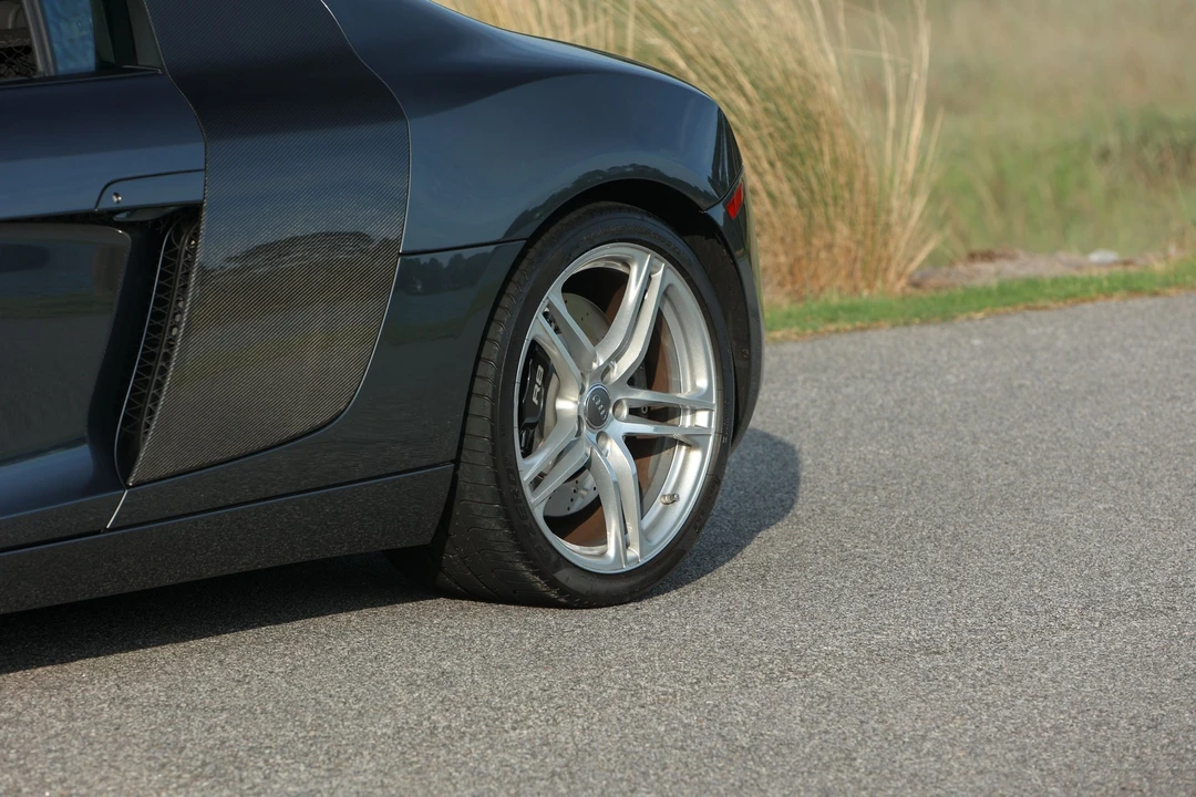 2008 Audi 42 R8 - Image 6 of 31