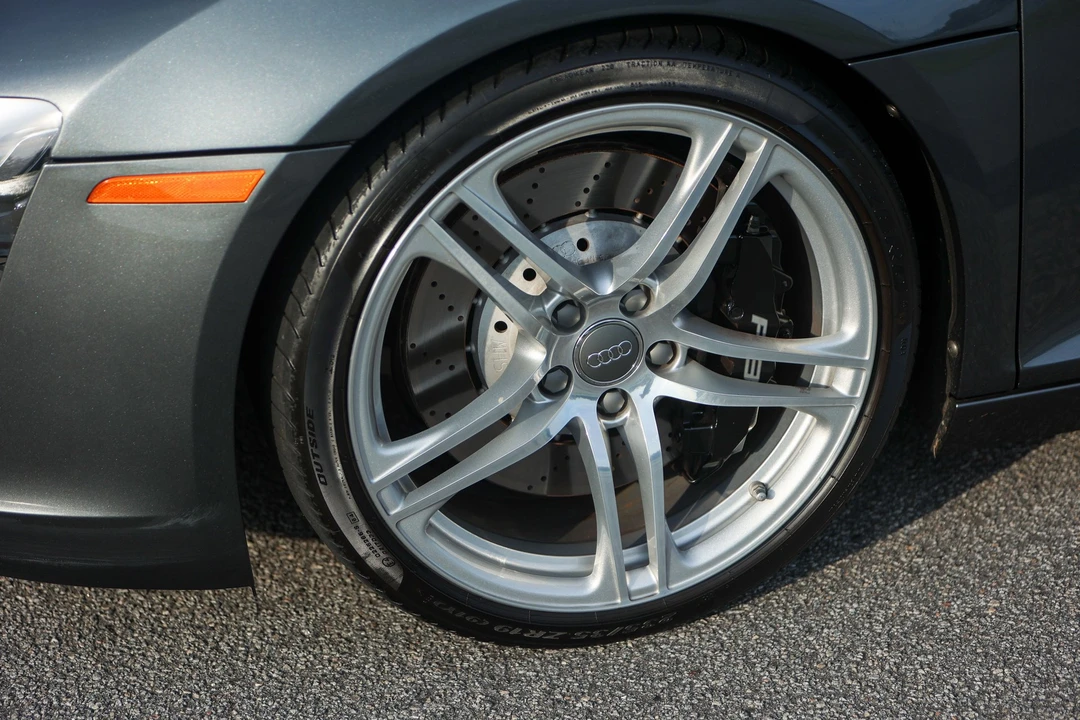 2008 Audi 42 R8 - Image 11 of 31