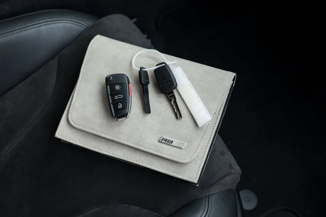 2008 Audi 42 R8 - Image 28 of 31