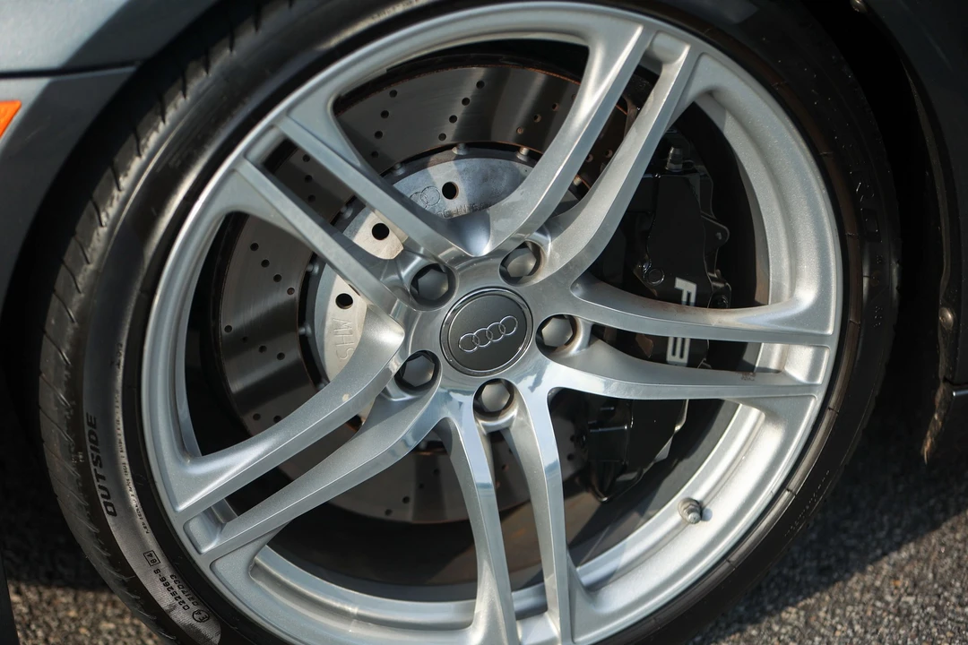 2008 Audi 42 R8 - Image 9 of 31