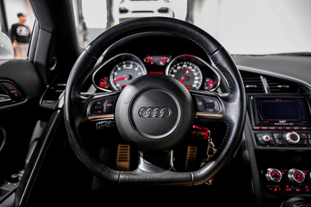 2008 Audi 42 R8 - Image 10 of 21