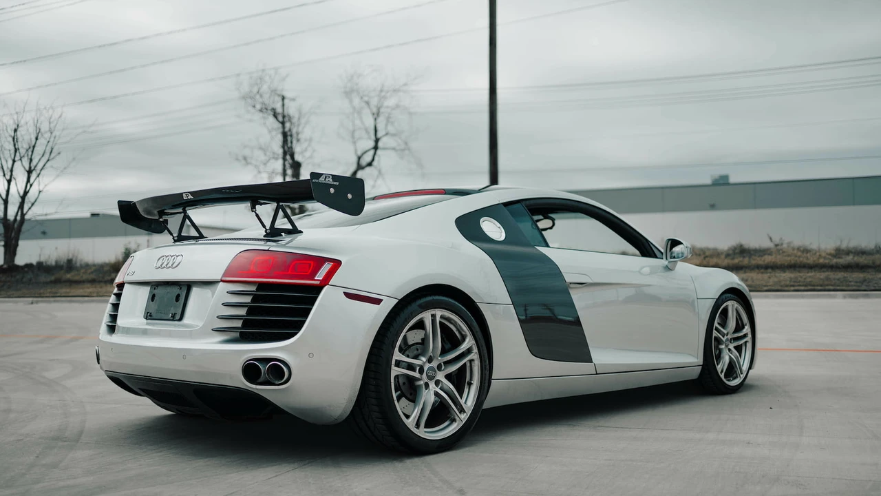 2008 Audi 42 R8 - Image 3 of 16