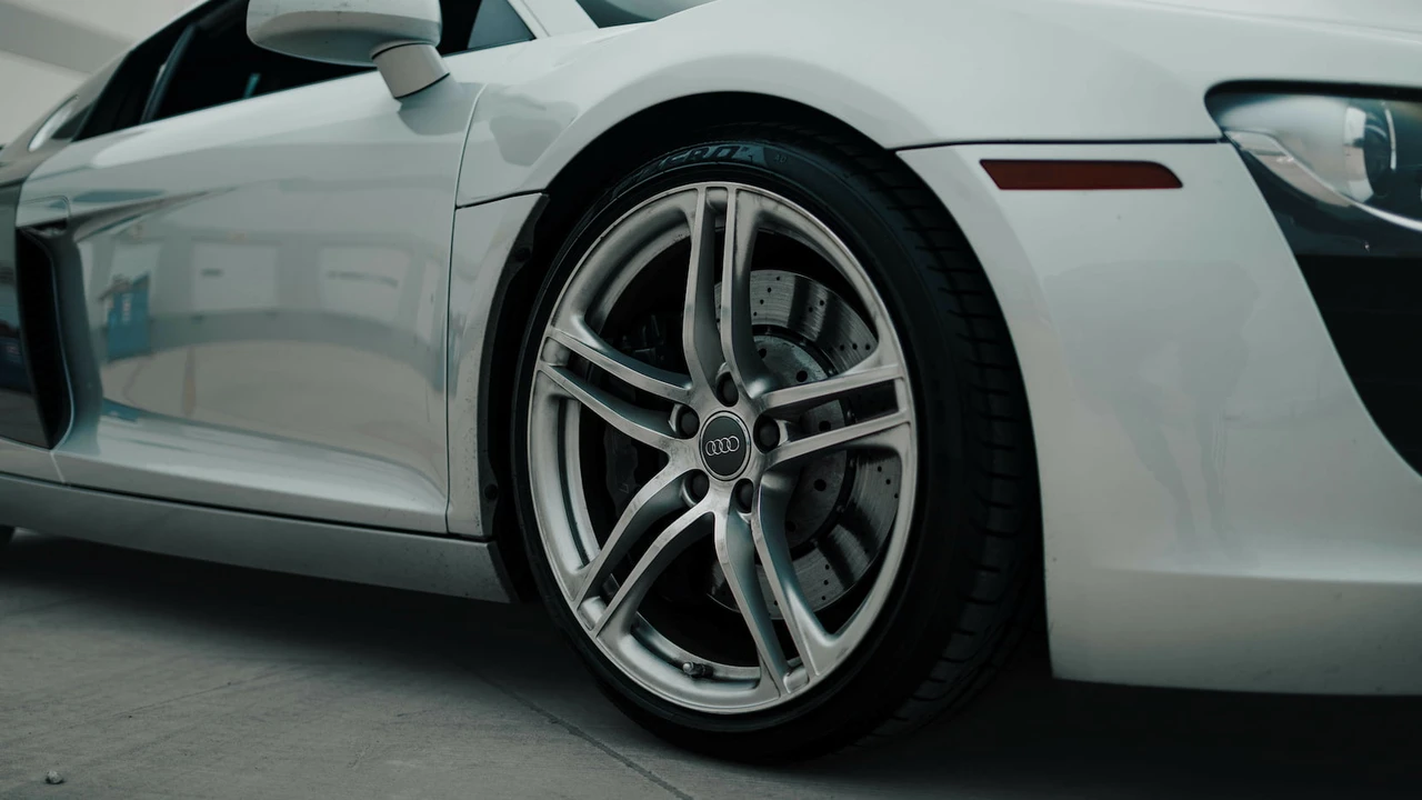 2008 Audi 42 R8 - Image 11 of 16