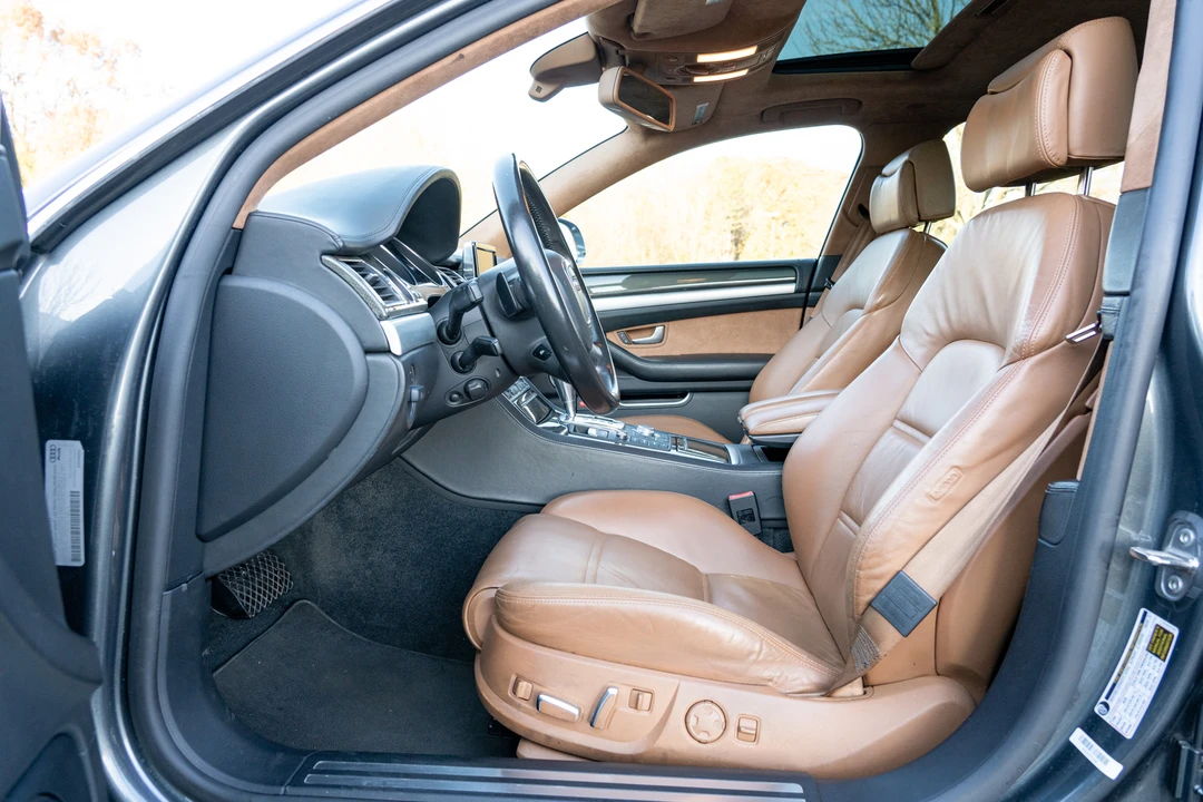 2008 Audi D3 S8 - Image 20 of 31
