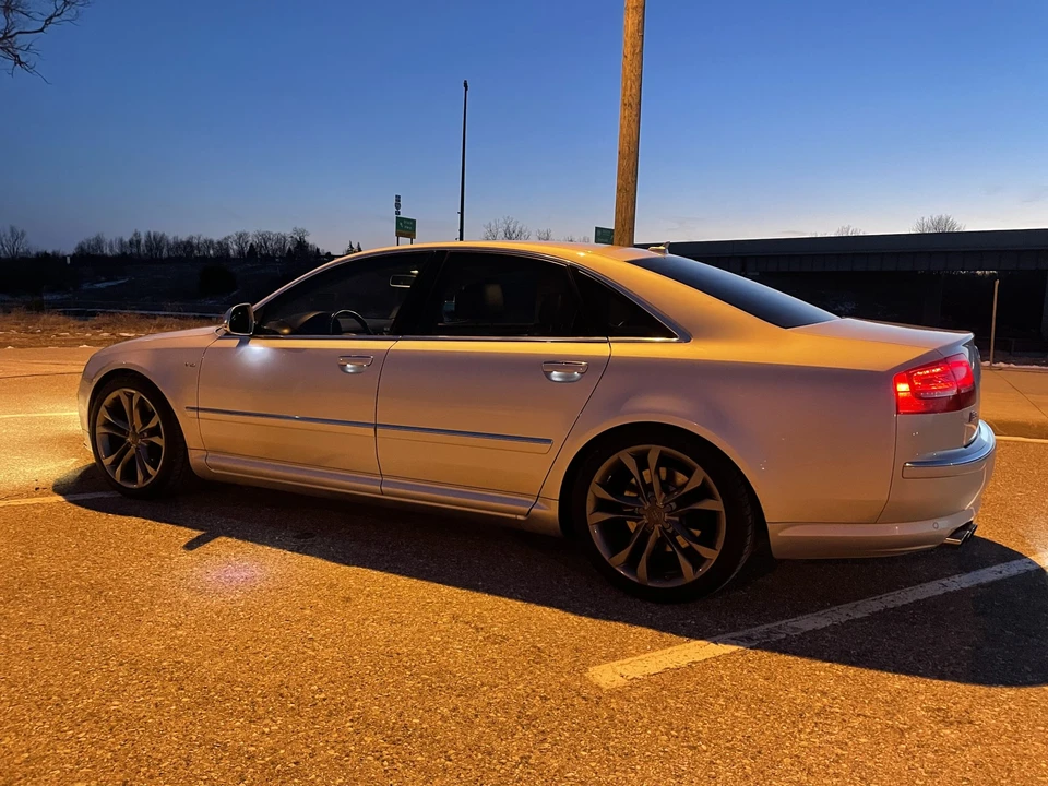 2008 Audi D3 S8 - Image 12 of 31