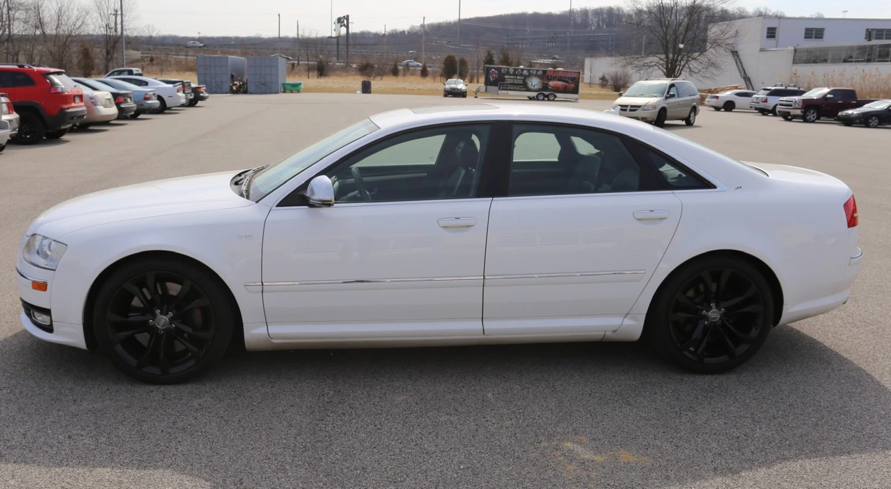 2008 Audi D3 S8 - Image 3 of 31