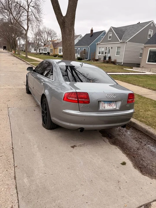 2008 Audi D3 A8 - Image 2 of 10
