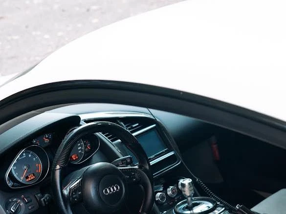 2008 Audi 42 R8 - Image 11 of 13
