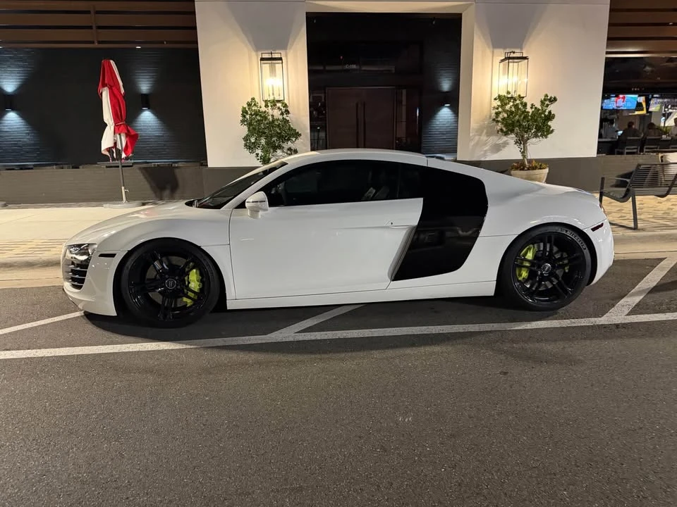 2008 Audi 42 R8 - Image 2 of 8