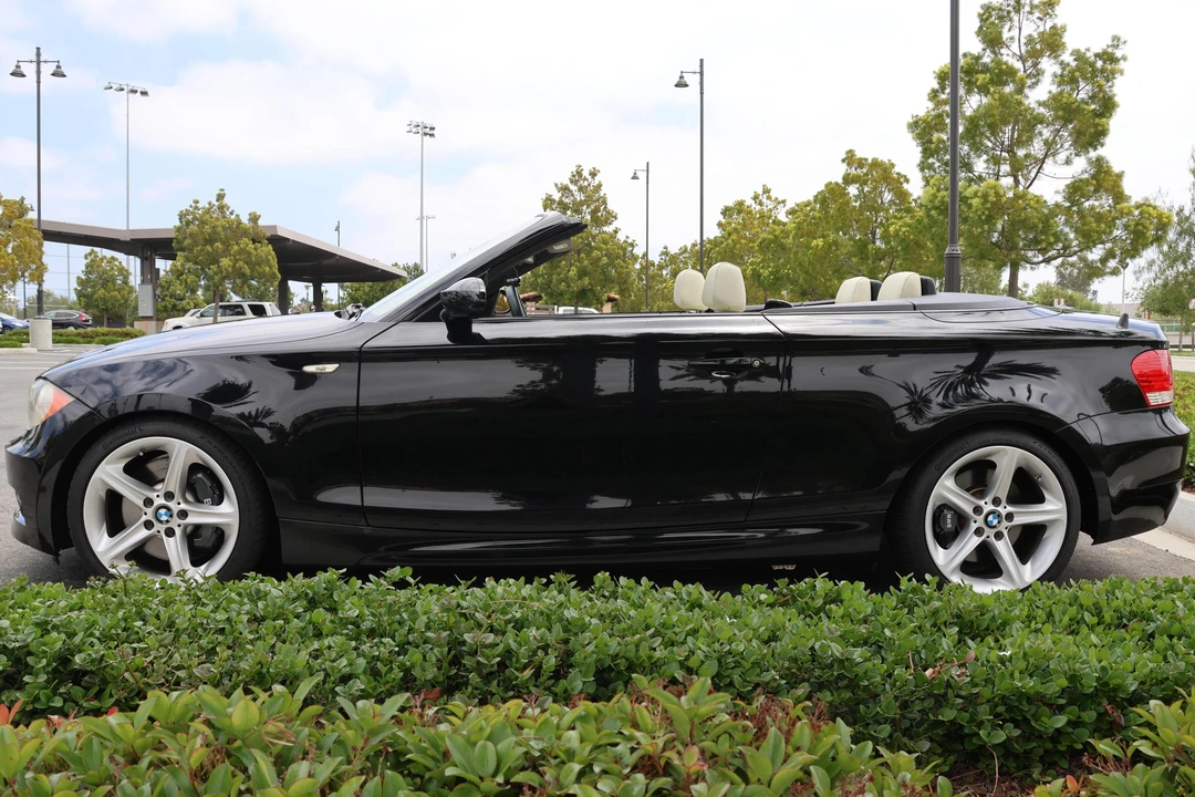 2008 BMW E82 135i & 135is - Image 9 of 31