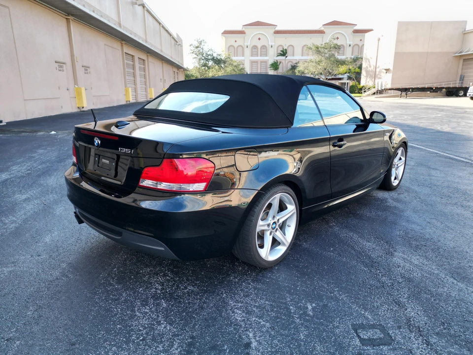 2008 BMW E82 135i & 135is - Image 16 of 31