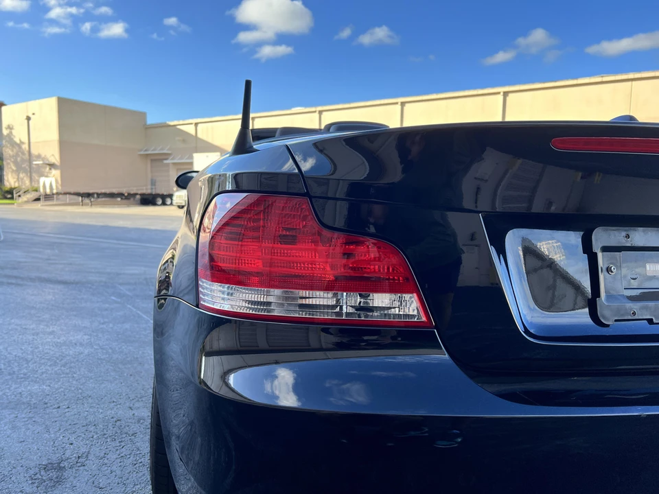 2008 BMW E82 135i & 135is - Image 25 of 31