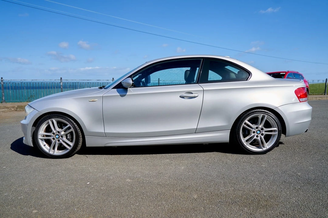 2008 BMW E82 135i & 135is - Image 9 of 30
