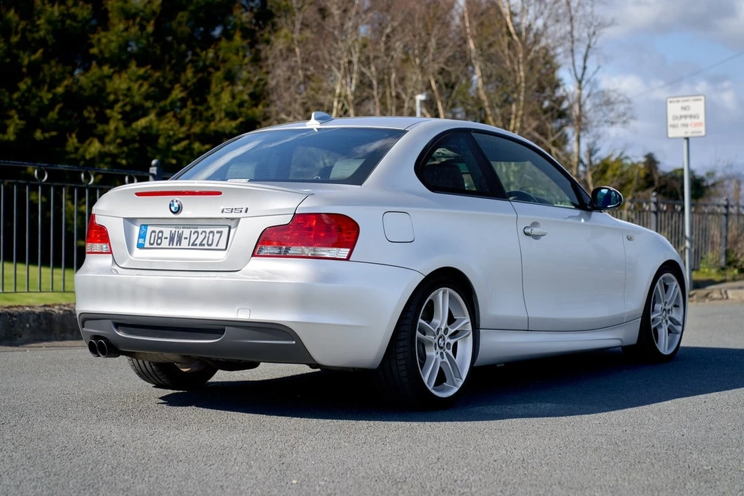 2008 BMW E82 135i & 135is - Image 19 of 30