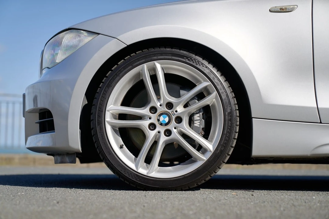 2008 BMW E82 135i & 135is - Image 17 of 30
