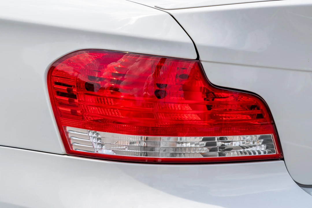 2008 BMW E82 135i & 135is - Image 21 of 31