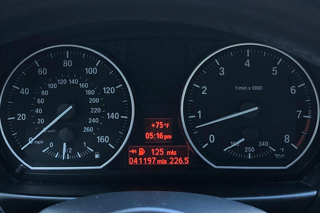 2008 BMW E82 135i & 135is - Image 26 of 31