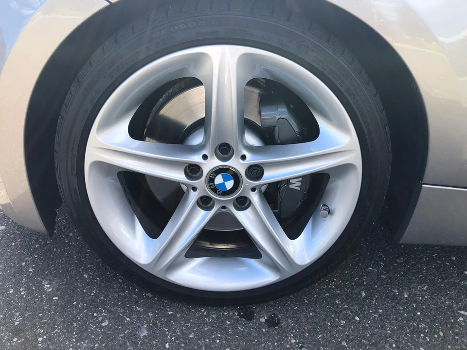 2008 BMW E82 135i & 135is - Image 19 of 31