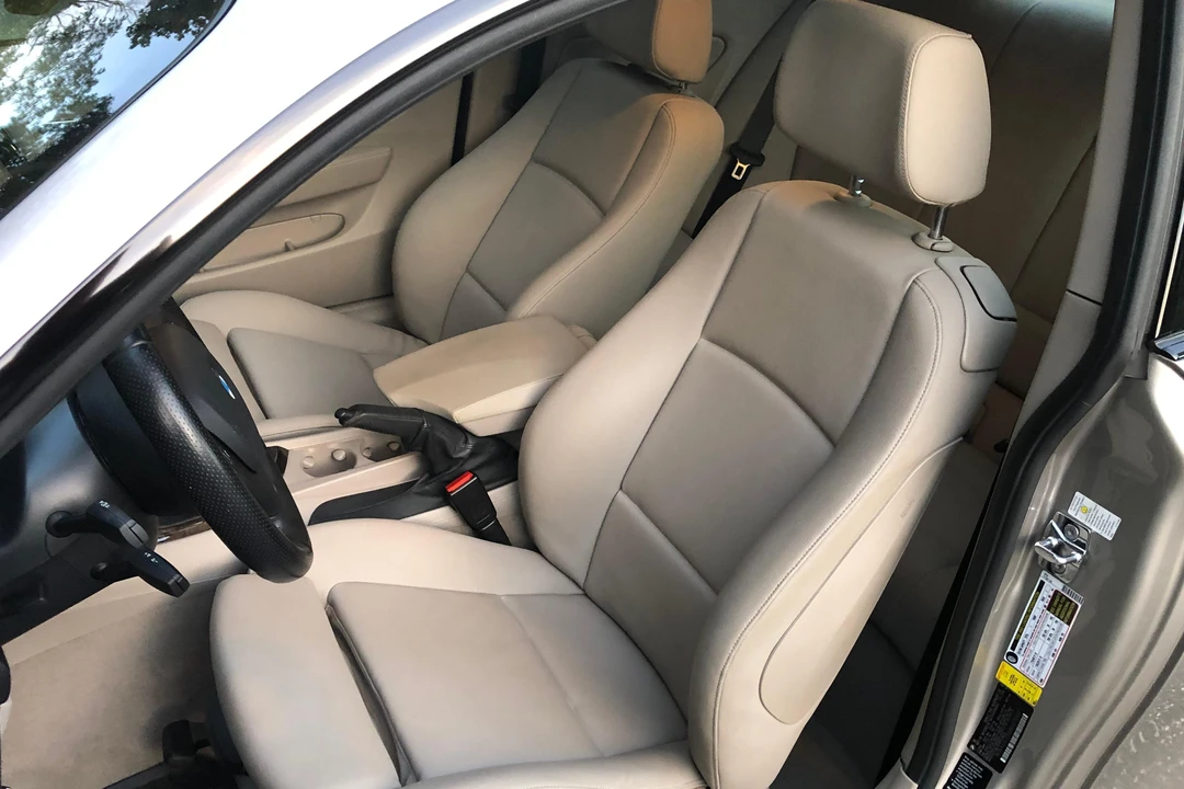 2008 BMW E82 135i & 135is - Image 24 of 31