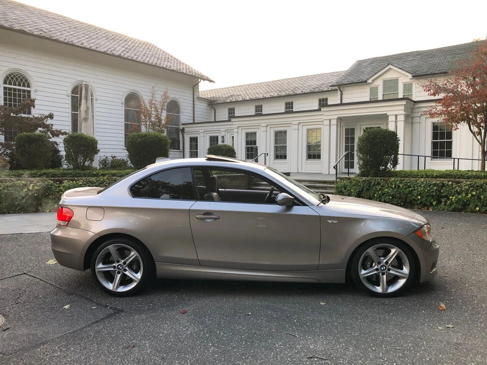 2008 BMW E82 135i & 135is - Image 13 of 31